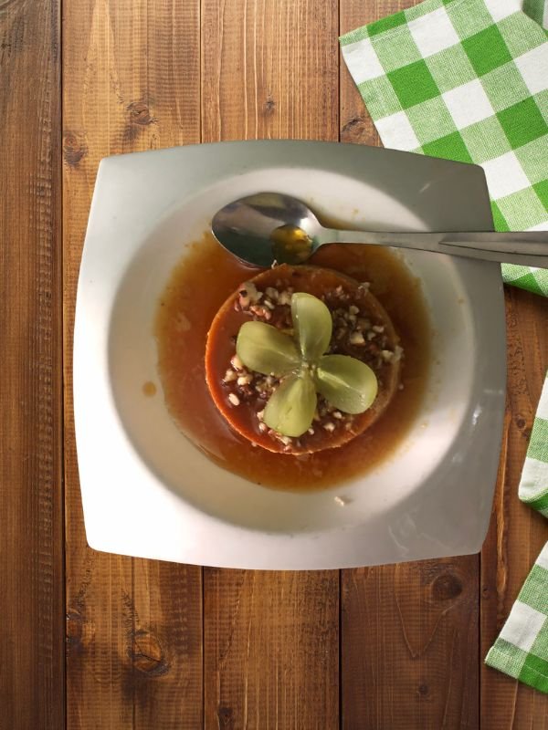 Postre de Flan de la Casa artesanal con caramelo, el cierre dulce tradicional en el restaurante TBoncito, Tlalpan CDMX.